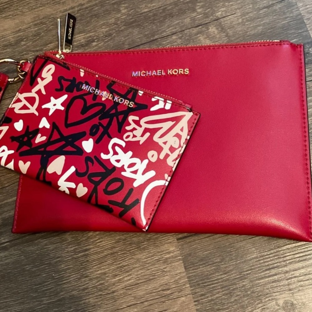 Michael Kors wristlet